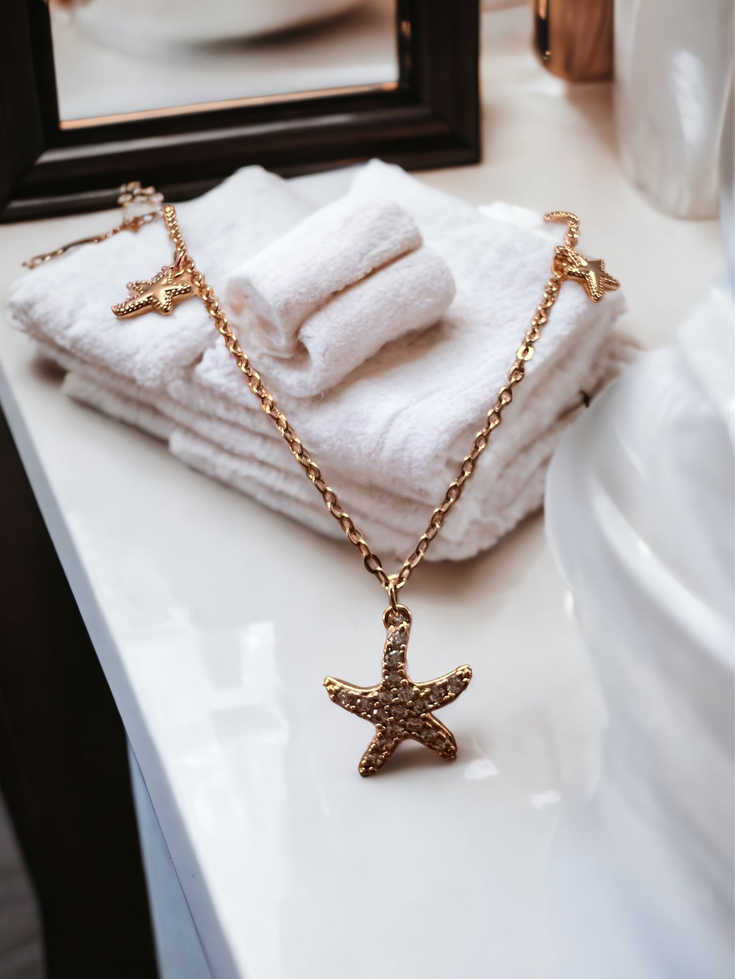 Underwater Elegance: Starfish Charm Gold-Plated Bracelets - Elevate Your Style with Nautical Inspired Fashion Jewelry
