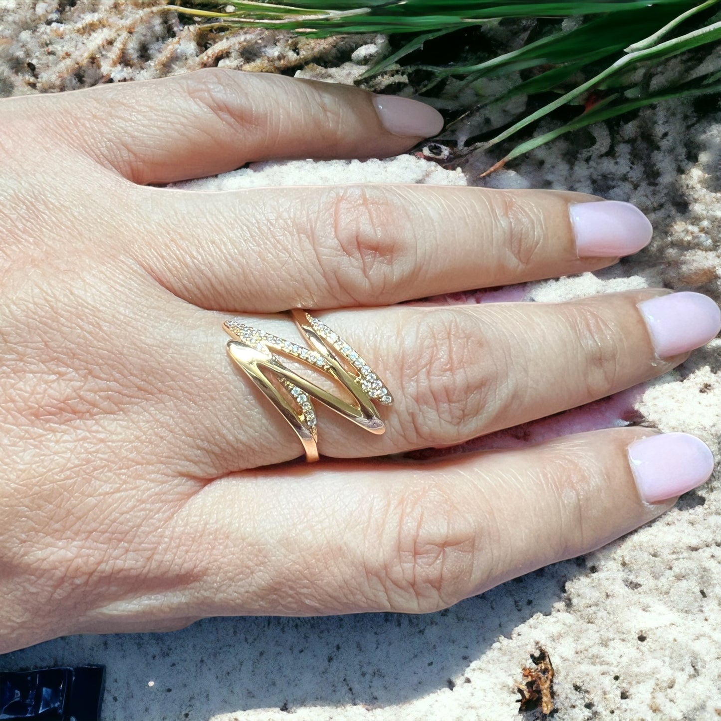 Zigzag 18k Gold Rings With White Stones For Women