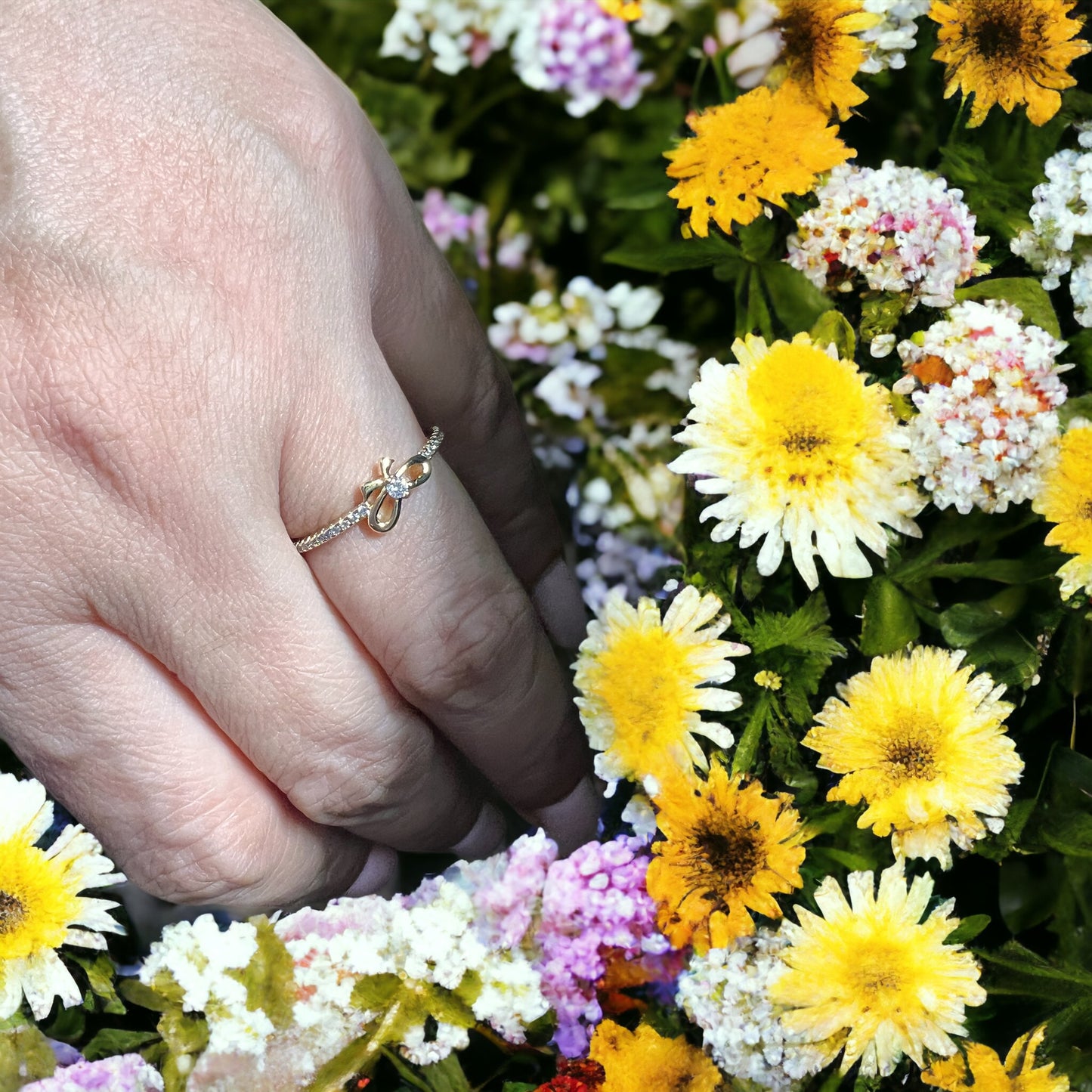 Chic Elegance: 14K Gold Half Eternity Band with Tiny Bow on the Top – A Delicate Symbol of Timeless Romance