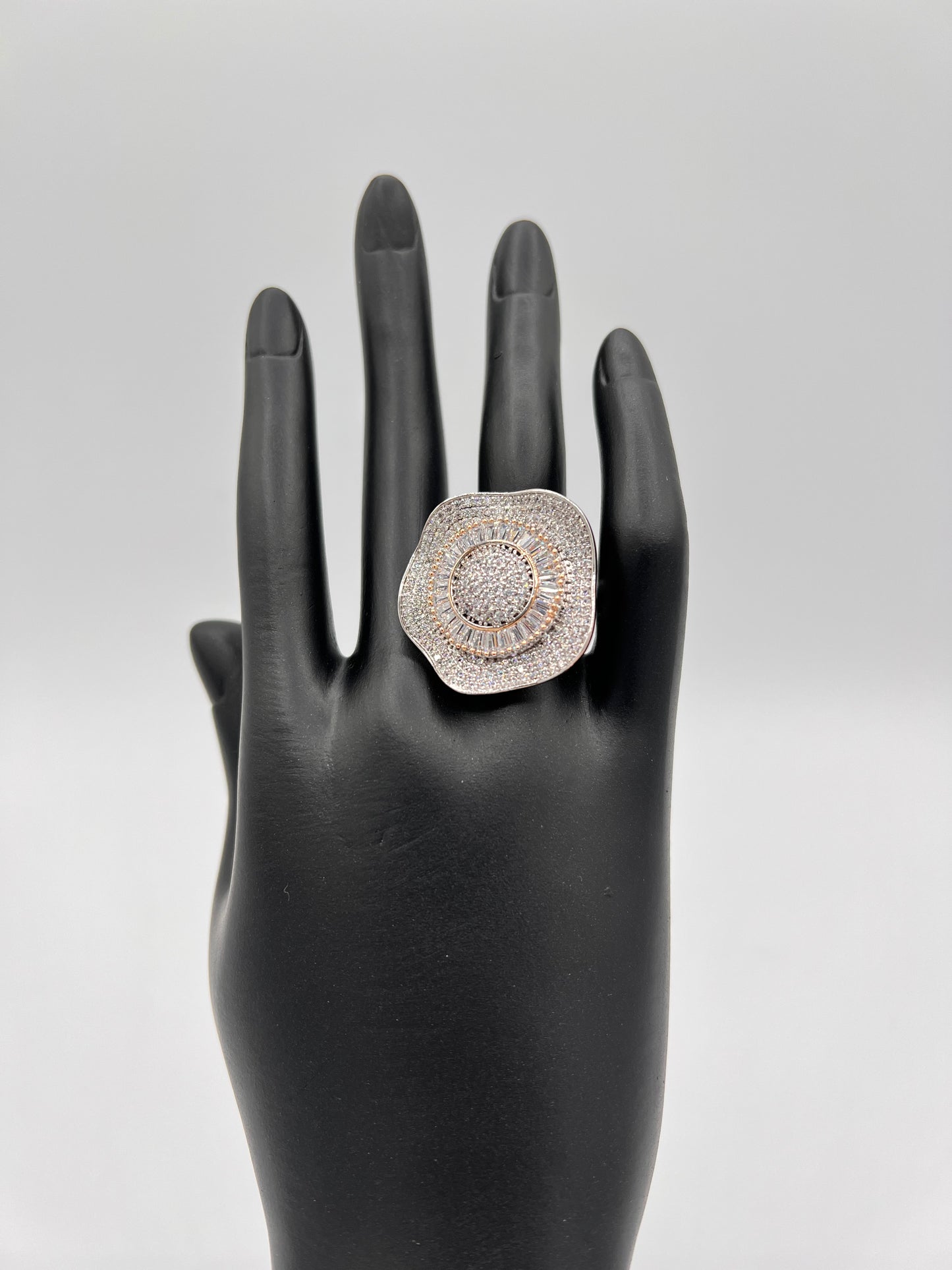 Queen Royal white And Yellow Gold Plated Ring