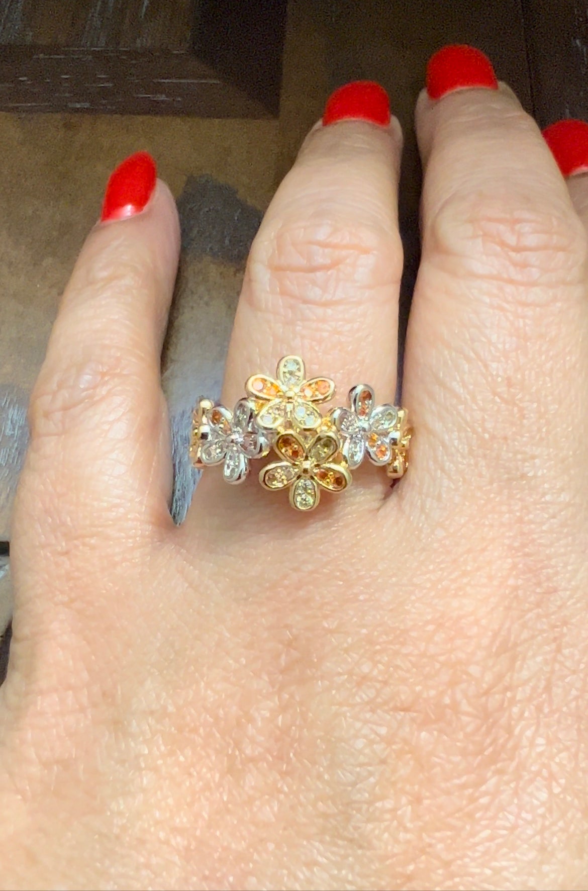 Ava: Exquisite 18k Gold-Plated Ring – Timeless Elegance for Stylish Statements