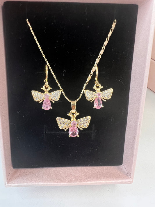 Gold And Pink Fly Design Earrings And Necklace Sets