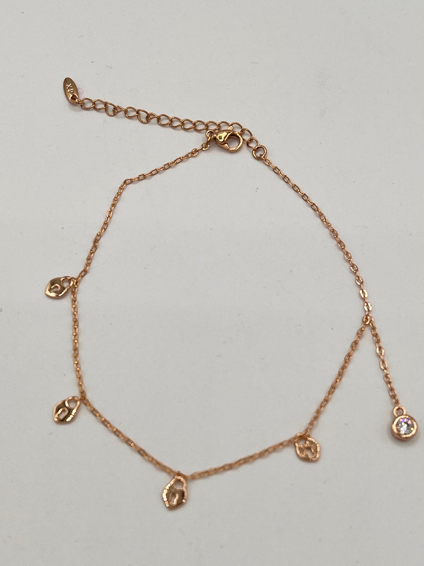 Cute Little Locks Charms Gold Anklets #2