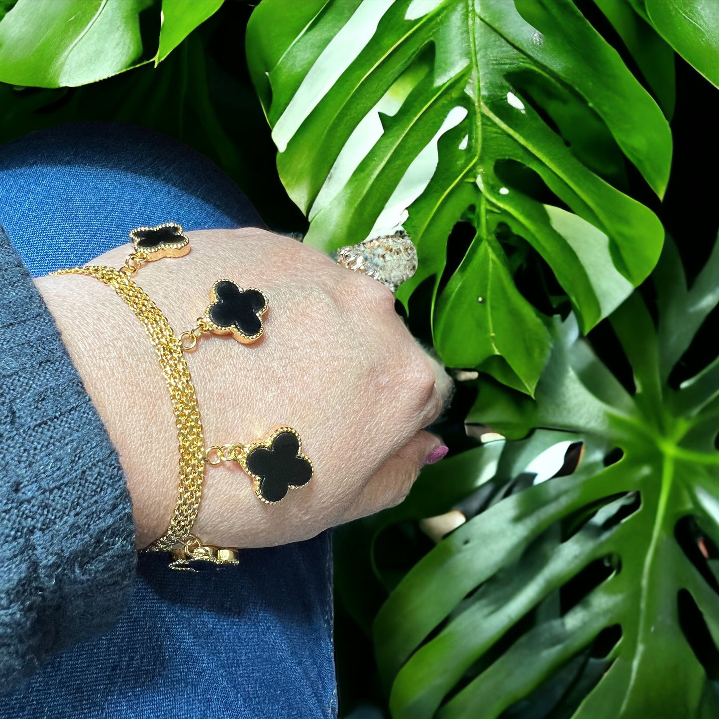 Good Luck: 22k Gold-Plated Clover Charms Bracelet – Elegance Meets Charisma