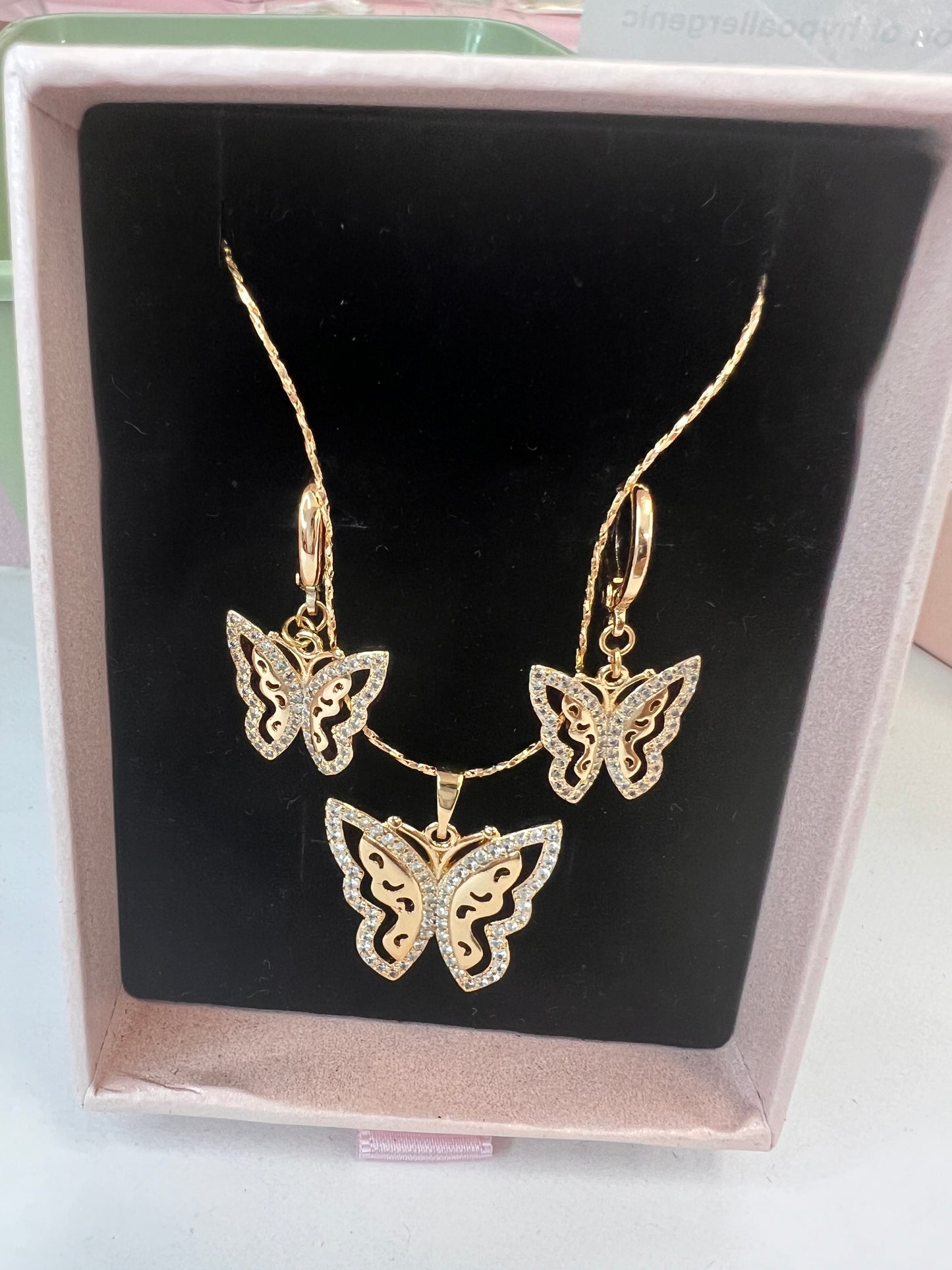 3D Gold Butterfly Dangling Earrings And Necklace Sets