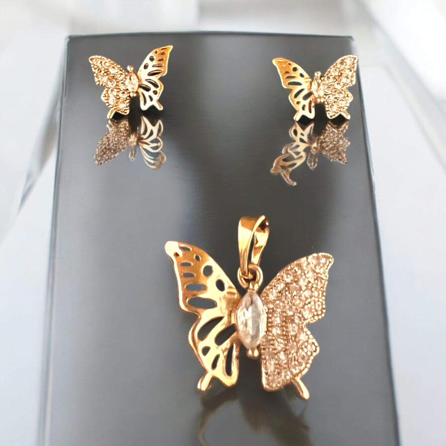 cute butterflyerring studs and necklace set toronto