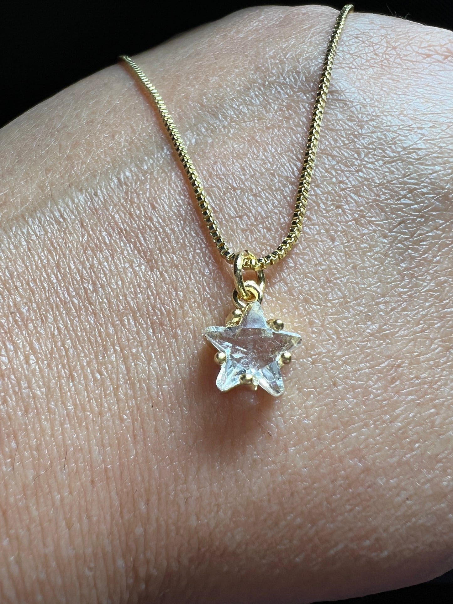 14k Gold Tinny Star Necklace