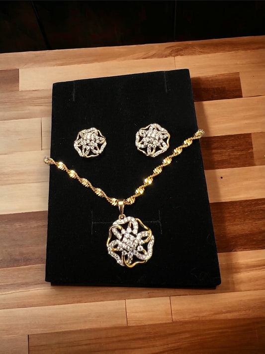 Diamond Look Like Small Earrings Studs And Necklace Set