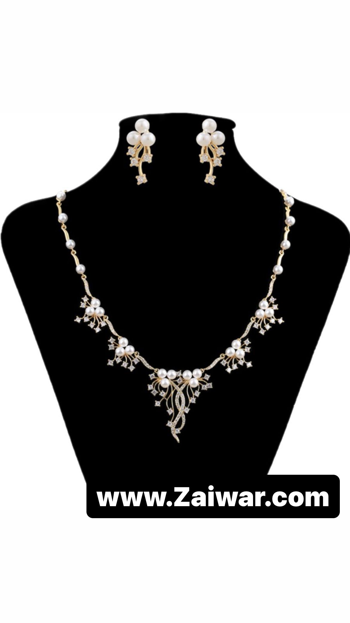 3 Pearls Earrings And Necklace Set