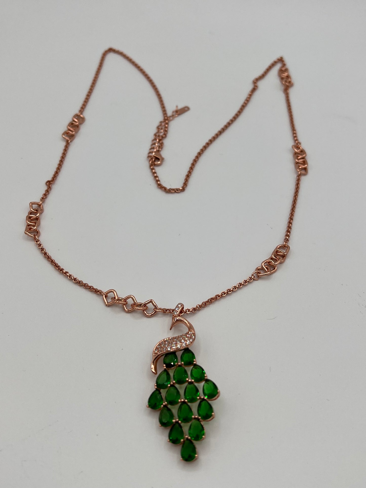 Emerald Green Peacock pendant with 70Cm Rose Gold Chain