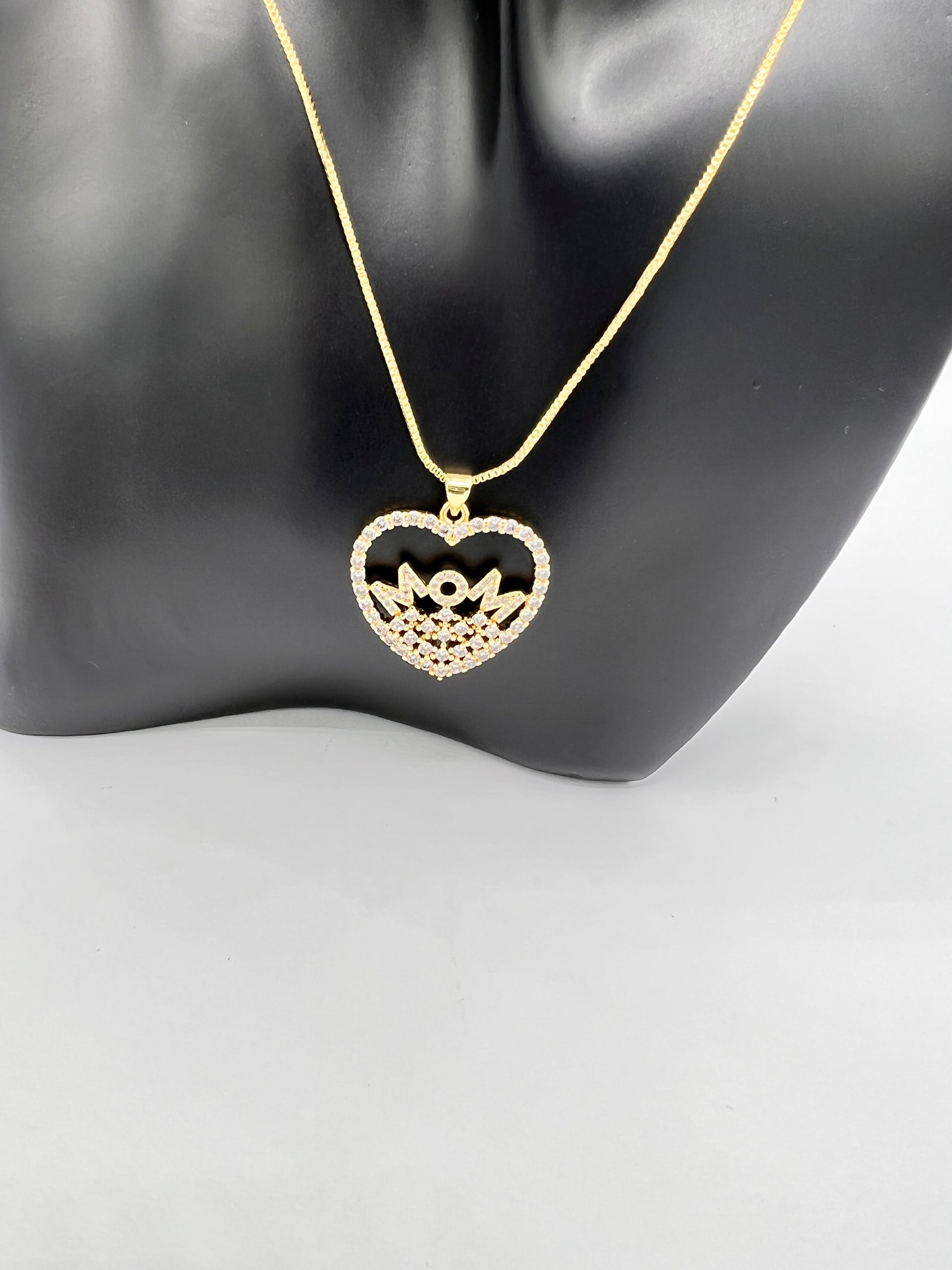 the perfect mom necklace on budget
