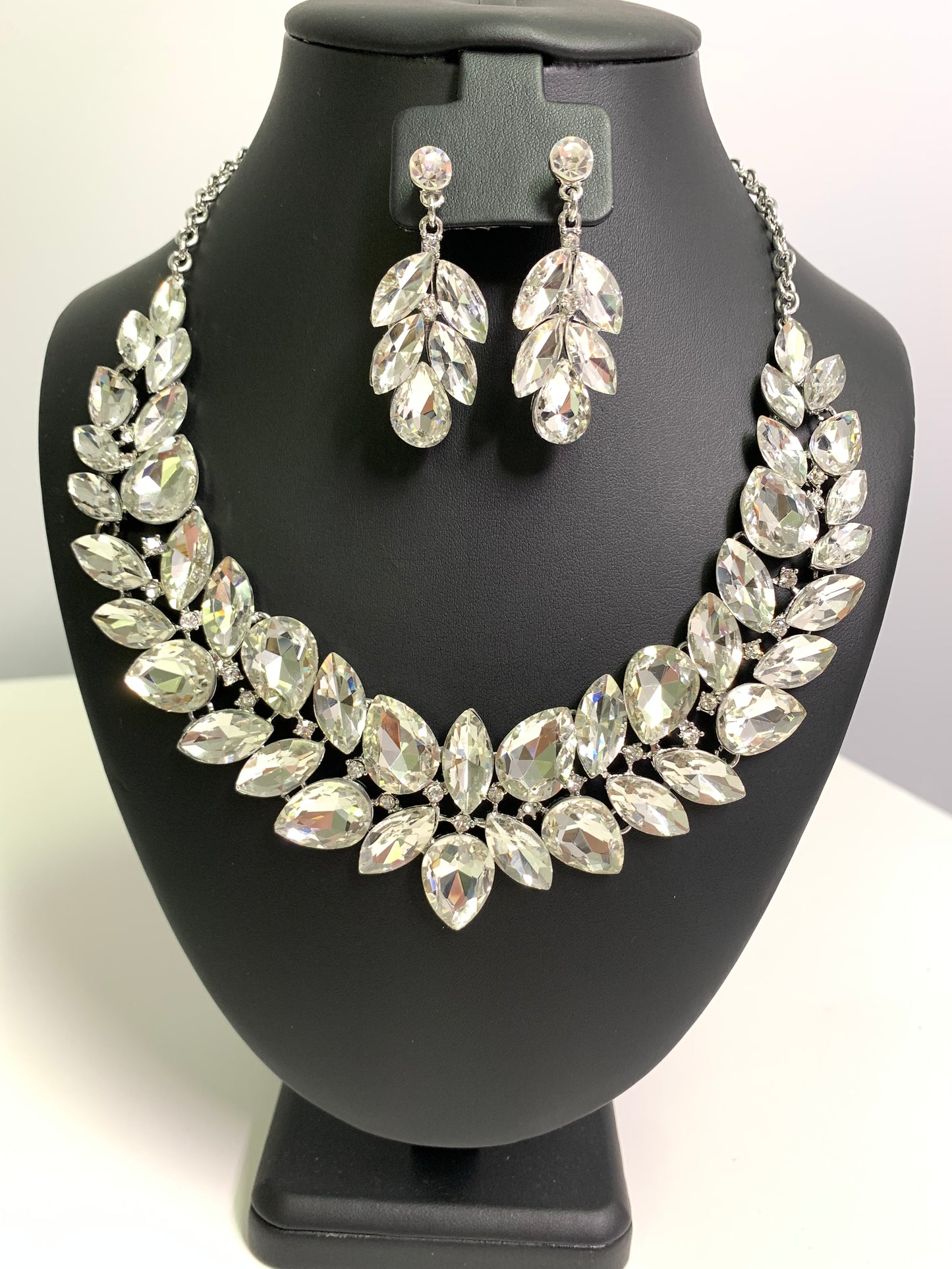 Red Carpet Silver Earrings And Necklace set