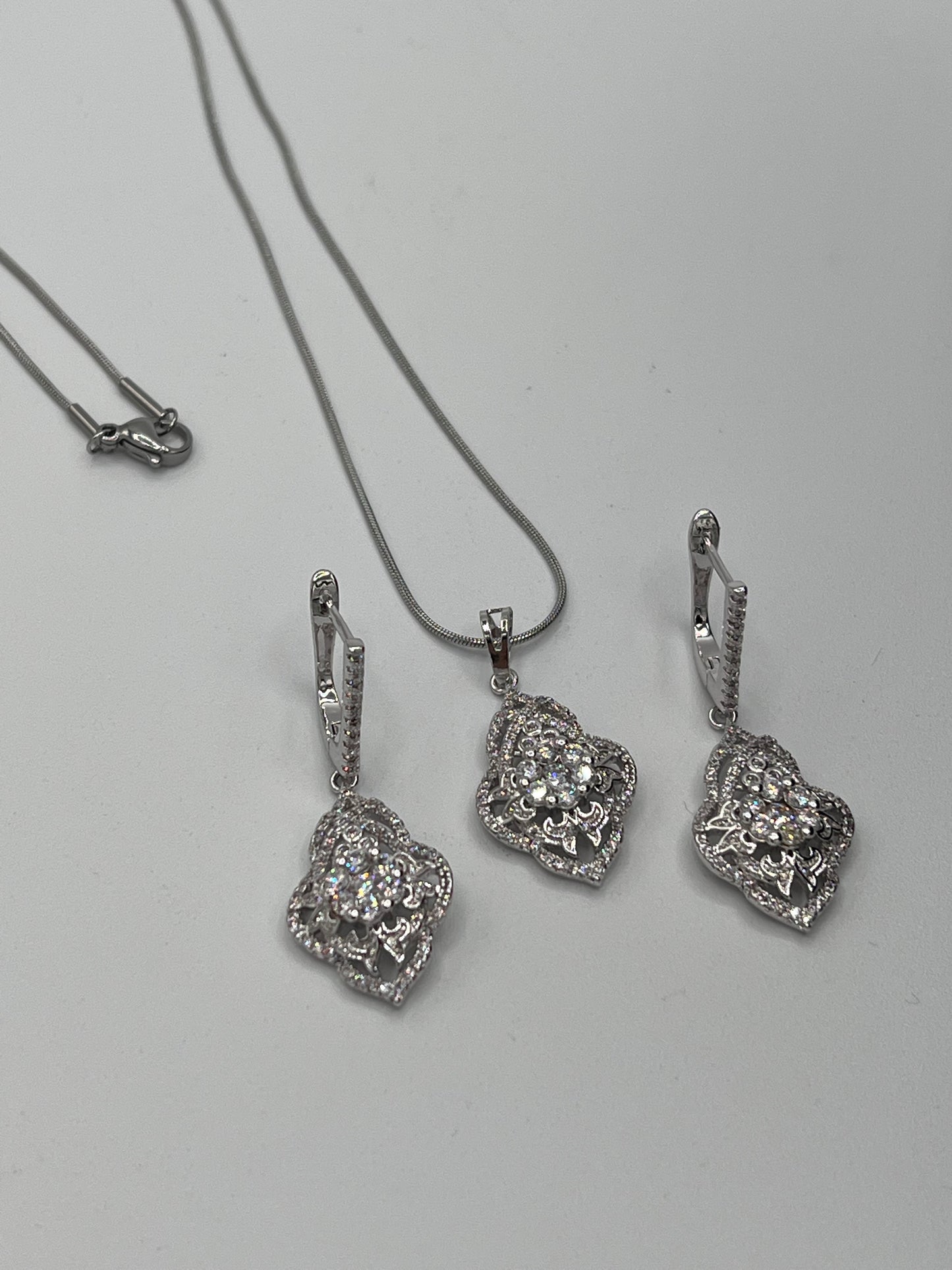 Tracey Silver Color Rhodium Plated Earrings And Necklace Set