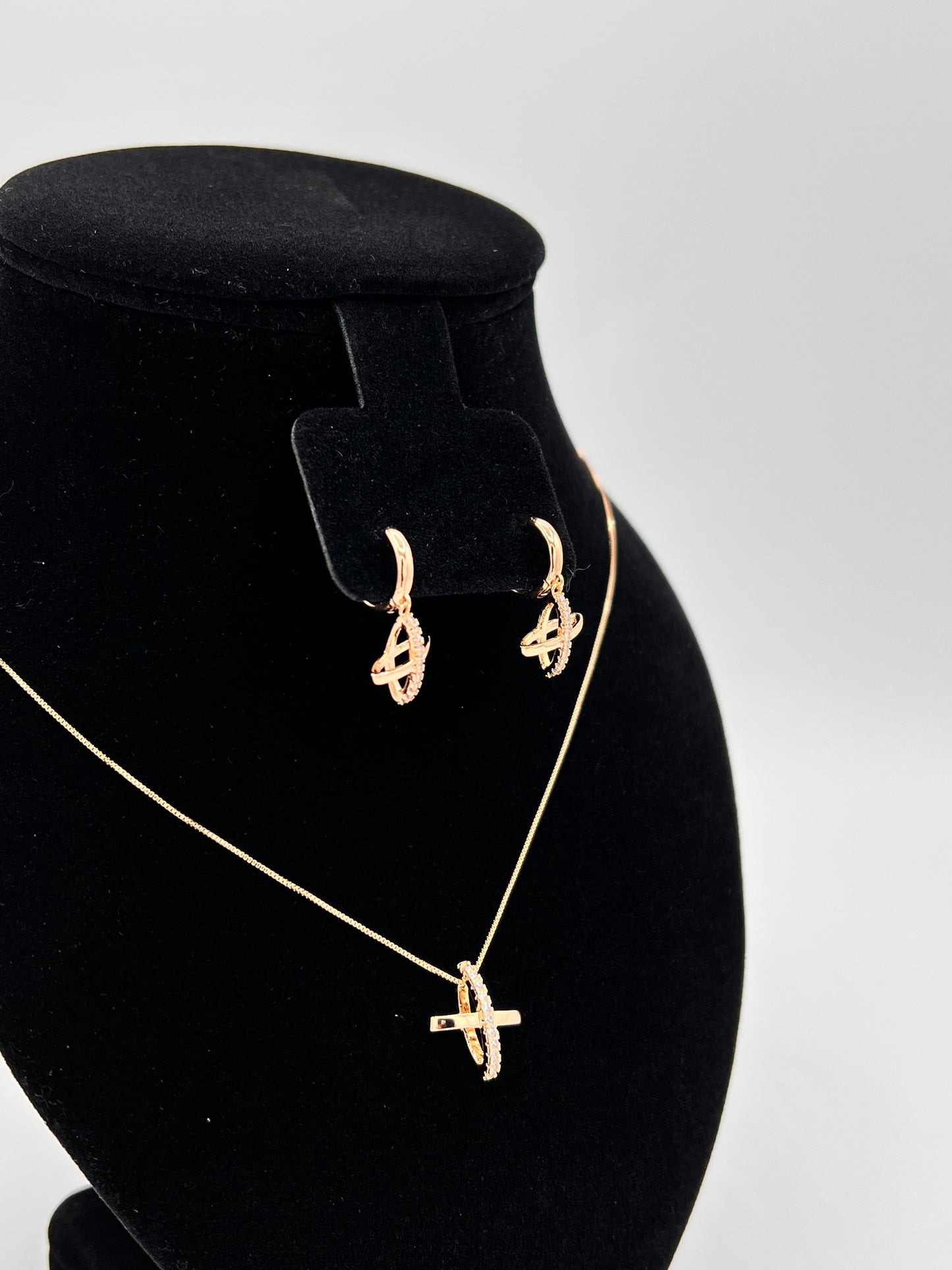 4D Double Loops Earrings And Necklace Sets
