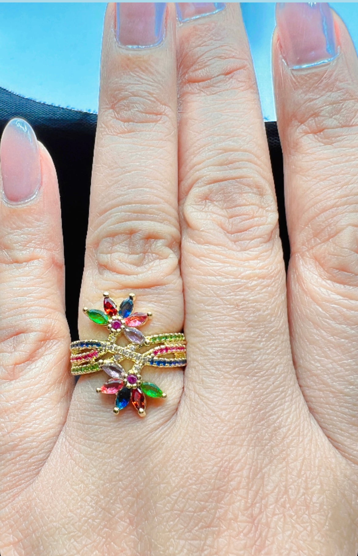 mainstone multicolored and band embellished with multicolored stones